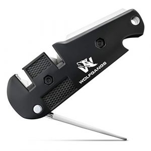 Wolfgangs KlingenDoktor 5 in 1 – Pocket Messer-Schärfer & Survival Werkzeug – geeignet für die gängigsten Klingenarten, so wie der Wellenschliff – perfekt für Jede Outdoor Ausrüstung